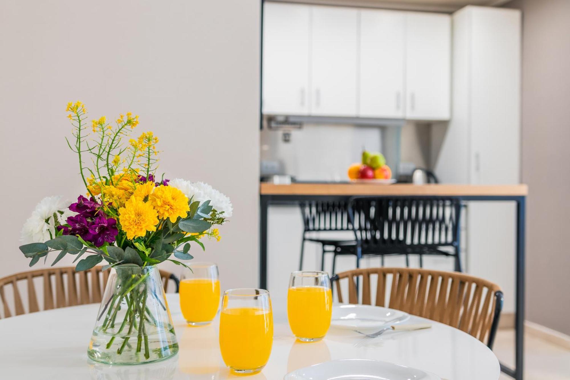 Modern Apartments In Puerto Madero Буенос-Айрес Номер фото